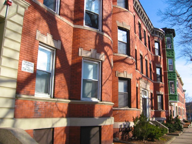 Pictures of  property for rent on Commonwealth Ave., Boston, MA 02134